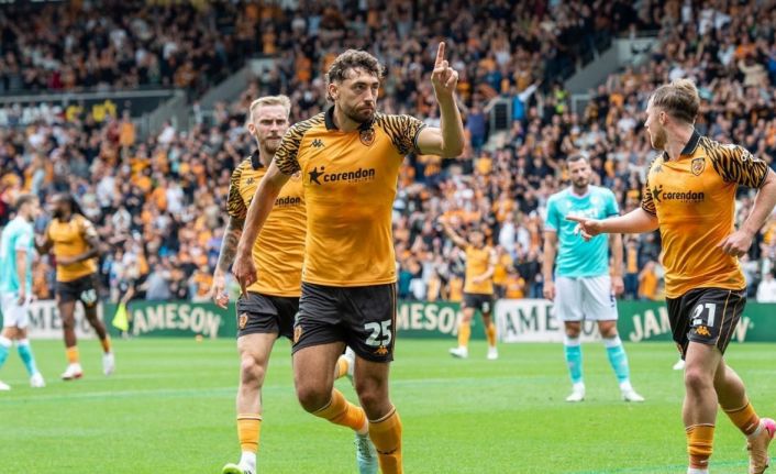 Hull City son nefeste güldü