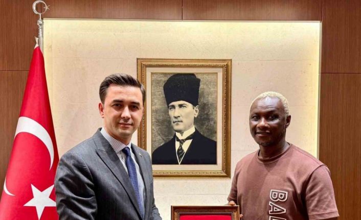 İbrahim Yattara, Midyat’ta gençlerle buluştu