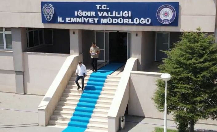 Iğdır’da 2 yabancı uyruklu kaçak göçmen yakalandı