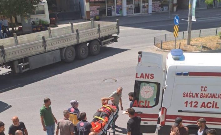 Iğdır’da tır motosiklete çarptı: 1 yaralı