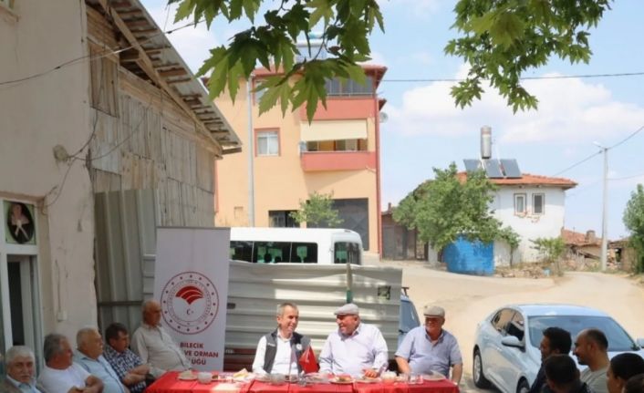 İl Müdürü Çetin Ayvalık, Çakırpınar köyü çiftçileriyle buluştu