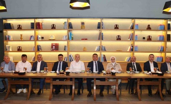 İl Müdürü İsa Yazıcı’ya veda yemeği