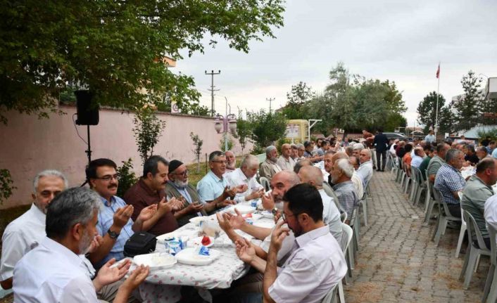 İmam Hatip Lisesi mezunlarından pilav günü etkinliği