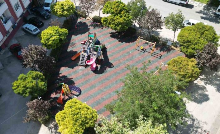 İnegöl’de çocuk parkları daha güvenli