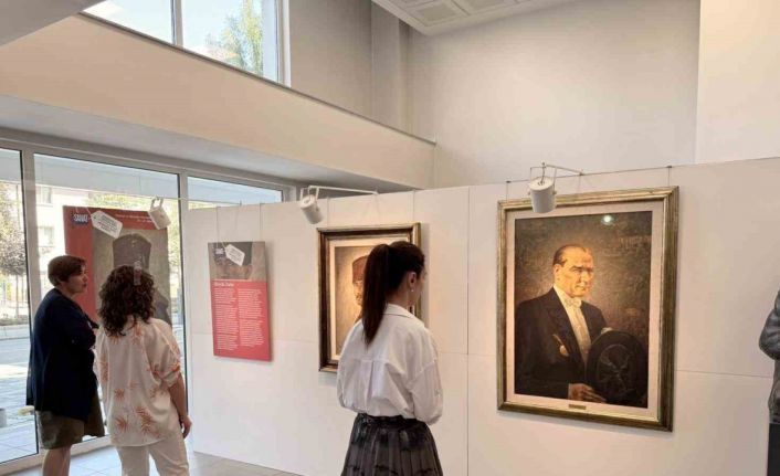 İş Sanat, Anadolu Sergileri ile Büyük Zafer’in 103. yıldönümünde Kocatepe’de