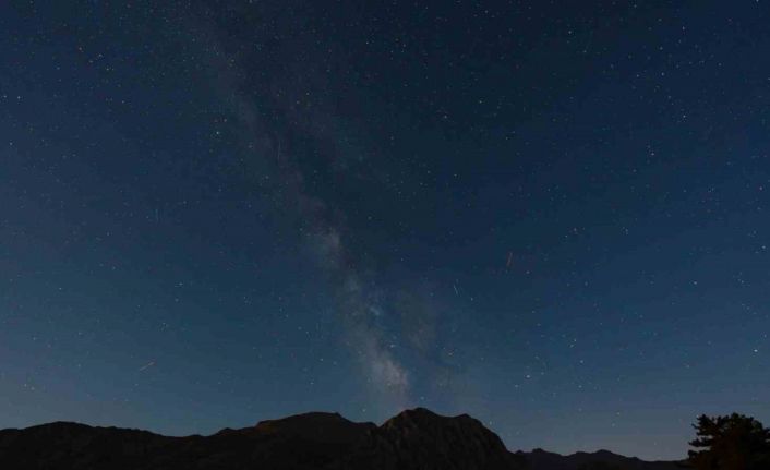 Isparta Melikler Yaylası’nda Perseid yağmuru Gökyüzü Şölenine dönüştü