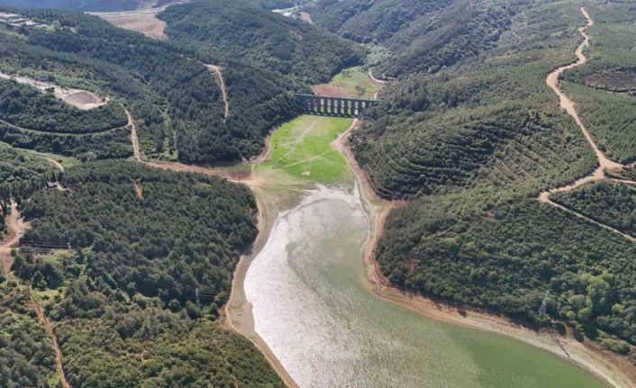 İstanbul barajlarında doluluk oranı yüzde 50’nin altına düştü, su miktarı azalan Alibey Barajı havadan görüntülendi
