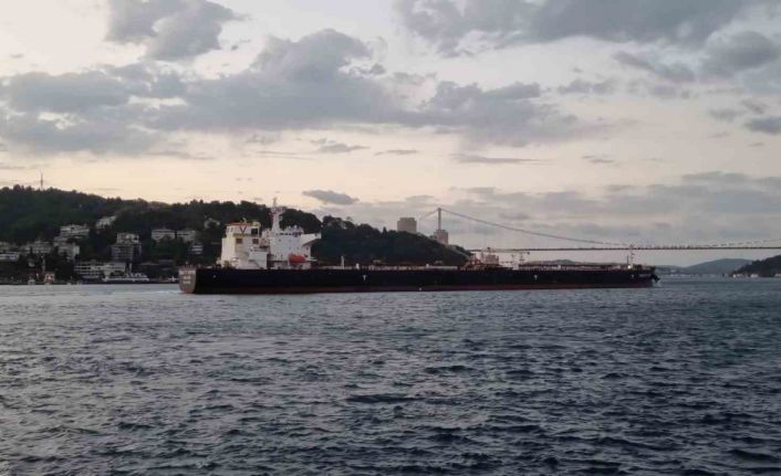 İstanbul Boğazı’nda gemi trafiği normale döndü