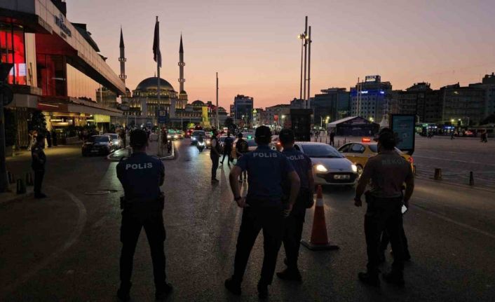 İstanbul genelinde helikopter destekli ’Huzur İstanbul’ denetimi