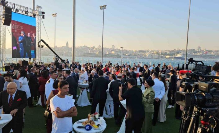 İstanbul Valiliği tarafından 30 Ağustos Zafer Bayramı resepsiyonu düzenlendi