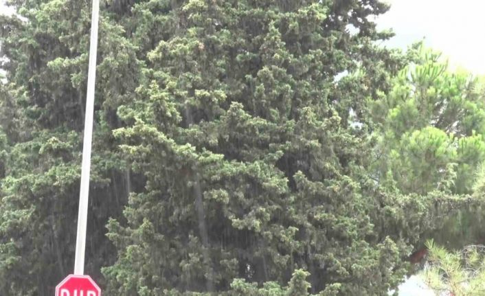 İstanbul’da beklenen yağmur başladı