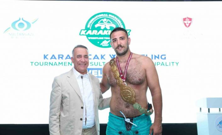İstanbul’da Uluslararası Sultangazi Belediyesi Geleneksel Karakucak Güreşleri Turnuvası düzenlendi