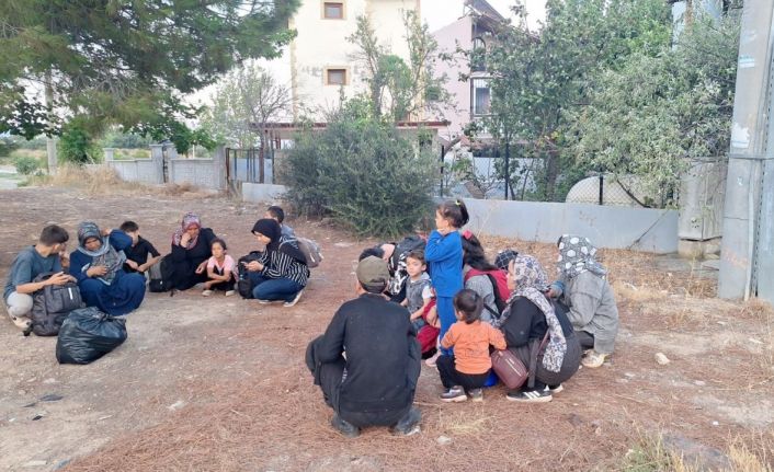İzmir’de 46 düzensiz göçmen yakalandı, 16 göçmen kurtarıldı