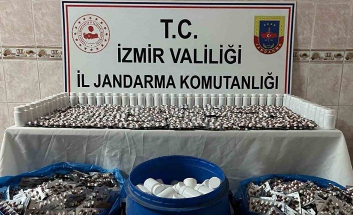 İzmir’de jandarma, uyuşturucu tacirlerine nefes aldırmadı: 87 şüpheli yakalandı