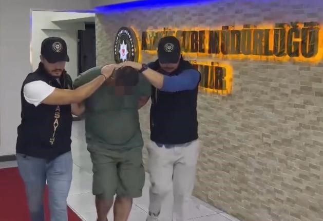 İzmir’de yaşlı çift evlerinde ölü bulundu: Katil, kadının oğlu çıktı