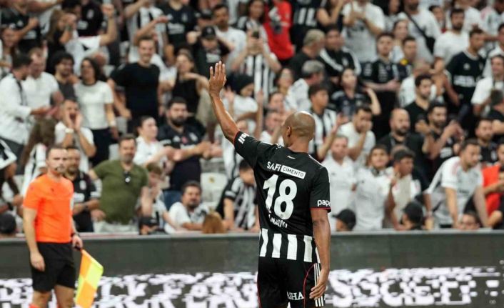 Joao Mario gollerine devam ediyor