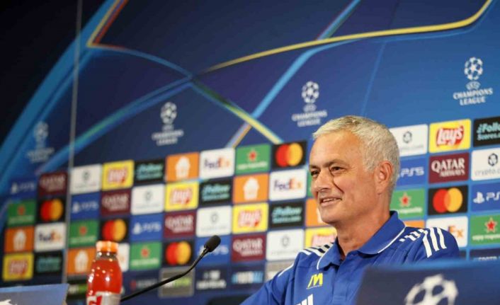 Jose Mourinho: "İki maç sonunda lig aşamasına kalmayı hedefliyoruz"