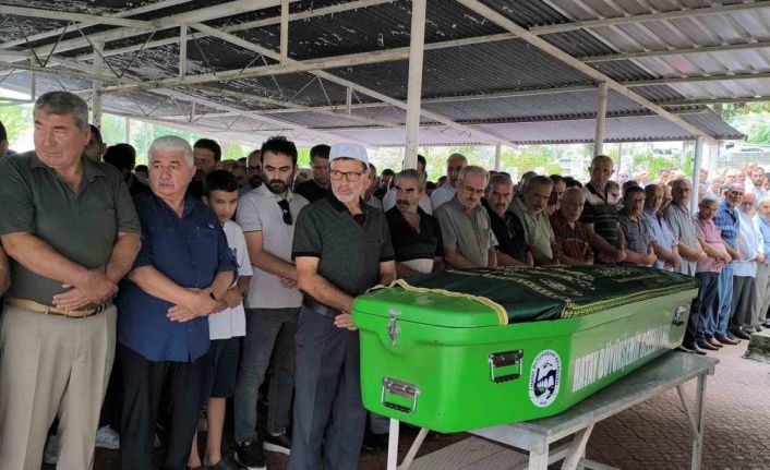 Kansere yenik düşen öğretmene hüzünlü veda