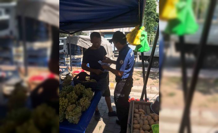 Karacabey’de polis dolandırıcılığa karşı broşür dağıttı