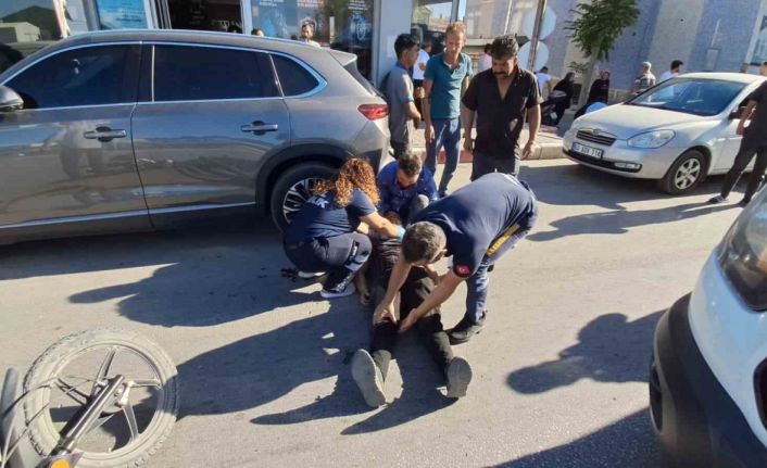 Karaman’da motosiklet kadına çarptı, hem sürücü hem yaya yaralandı