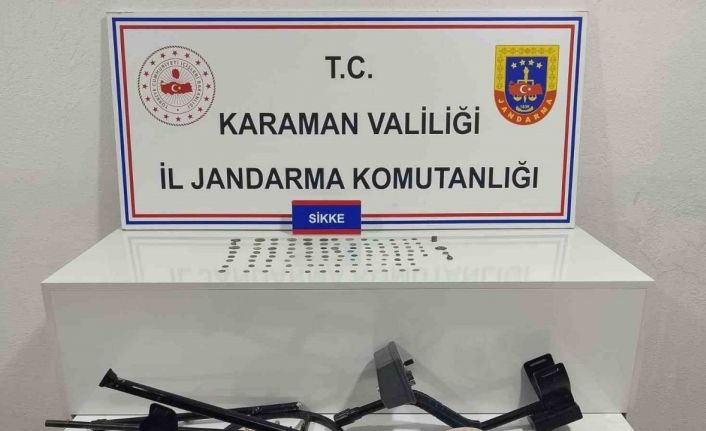 Karaman’da uyuşturucu ile tarihi eserler ele geçirildi