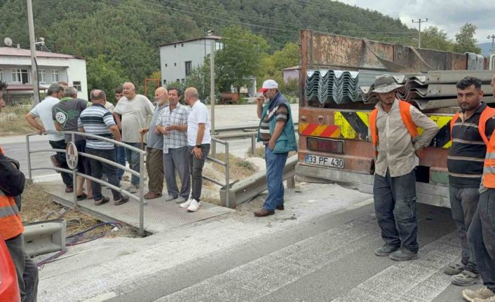 Karayollarına ’geçit’ vermediler