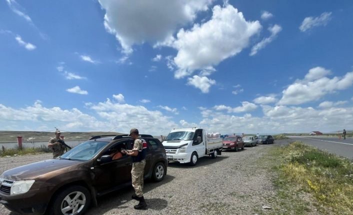 Kars’ta jandarmadan huzur ve güven uygulaması