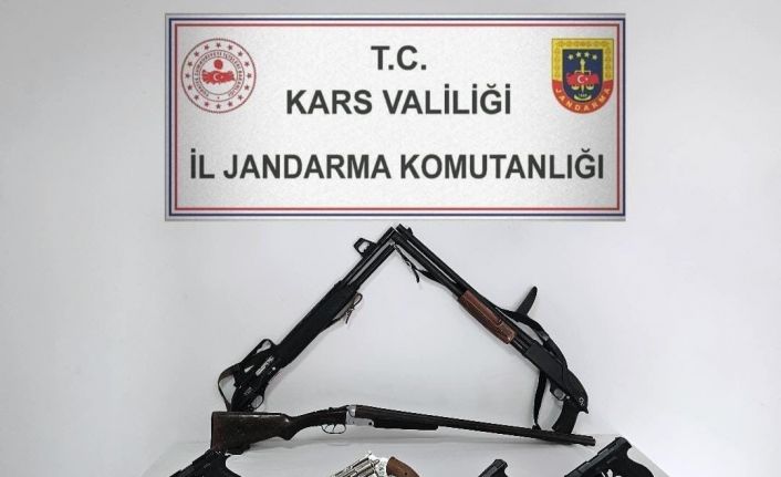 Kars’ta jandarmadan silah operasyonu