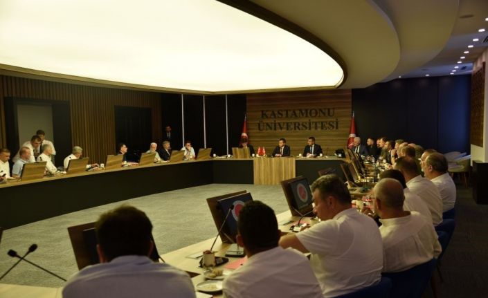 Kastamonu Üniversitesi’nde üniversite-iş dünyası istişare toplantısı gerçekleştirildi