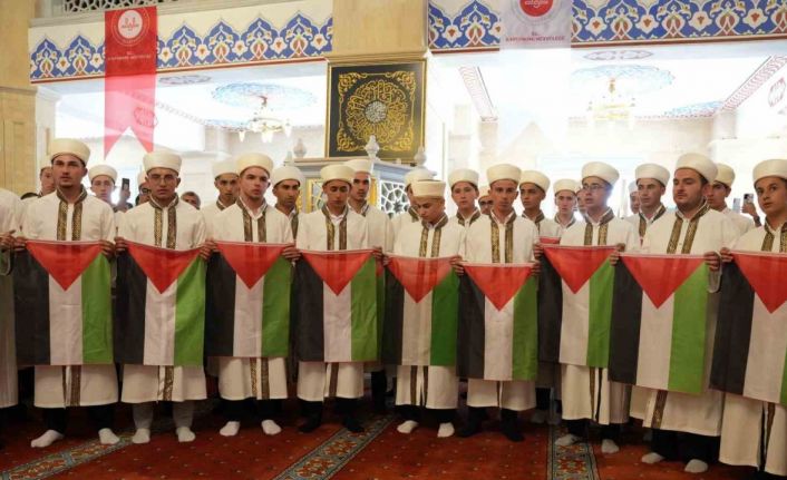 Kastamonu’da 61 öğrenci dualarla icazet alarak hafız oldu