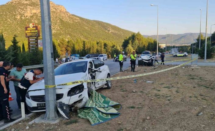 Kavşaktaki feci kazadan acı haber