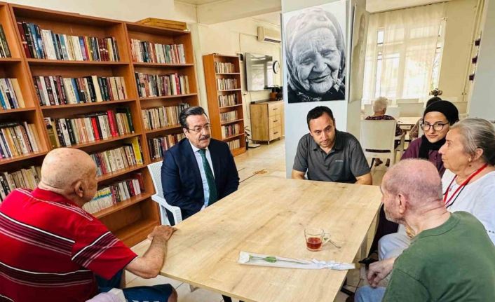 Kaymakam Atilla huzurevi sakinlerini ziyaret etti