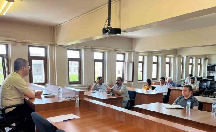 Kaymakam Daştan, muhtarlarla buluştu