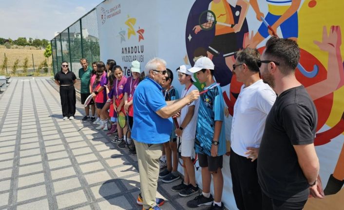 Kayseri tenis takımları Türkiye Yarı Finali’ne yükseldi