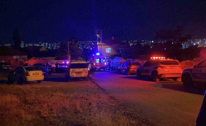 Kayseri’de düğünde taşlı sopalı bıçaklı kavga: 2’si ağır 3 yaralı