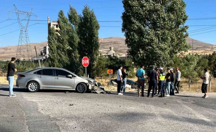 Kayseri’de trafik kazası: 2 yaralı