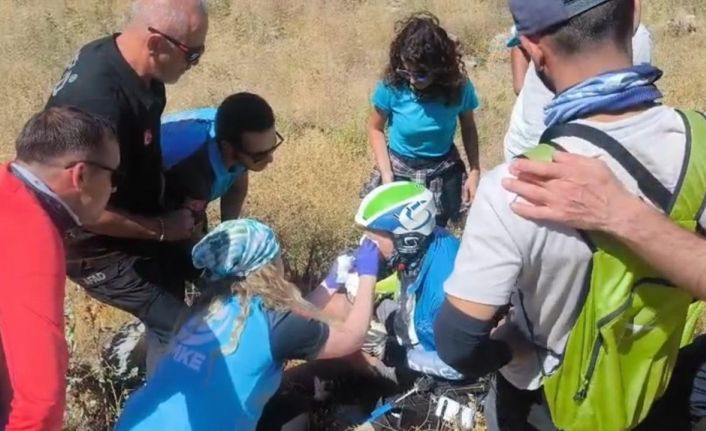 Kayseri’de yamaç paraşütçüsü havalanmaya çalışırken yuvarlanarak yaralandı