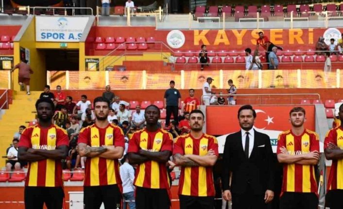 Kayserispor’un yeni transferleri görücüye çıktı