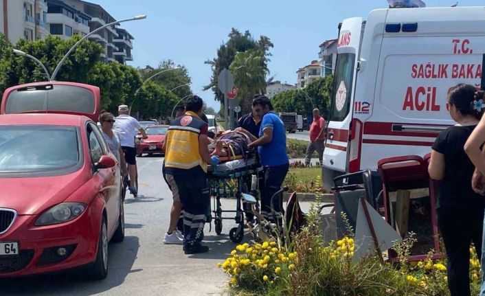 Kazada baba oğul hastanelik oldu