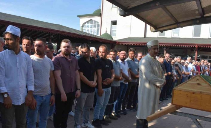 Kazada hayatını kaybeden motosiklet sürücüsü son yolculuğuna uğurlandı