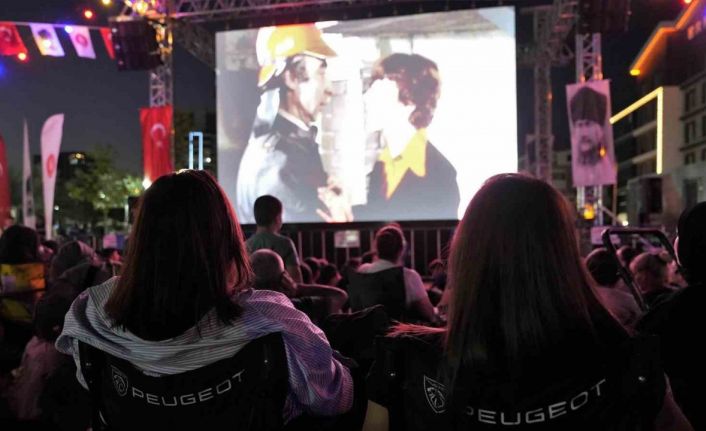 Keçiören Belediyesi’nden açık hava sineması