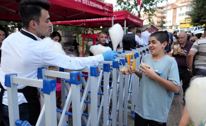Keçiören’de açık hava sinemalarına yoğun ilgi
