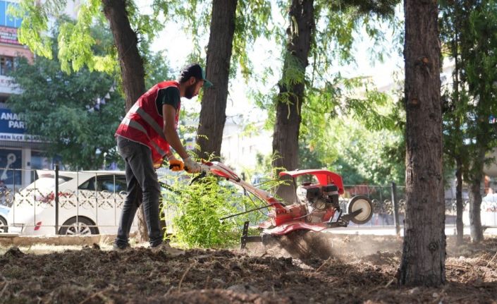 Keçiören’de park ve bahçelere estetik dokunuş