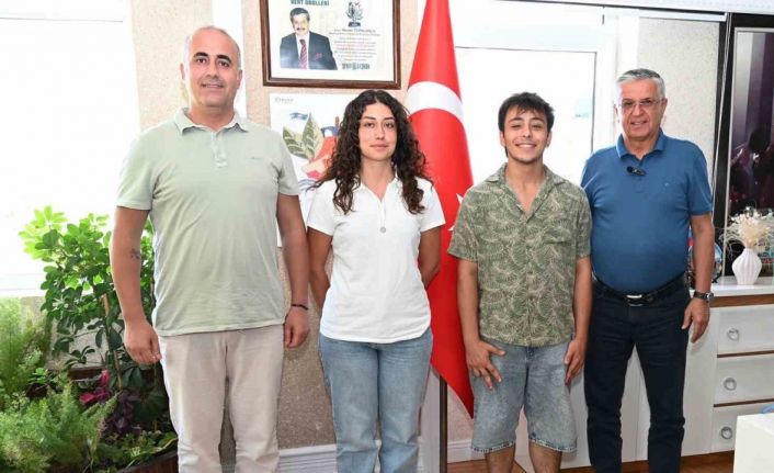 Kemer’de belediye destekli kurs öğrencileri ilçe birincisi oldu