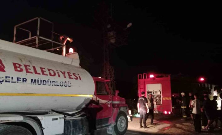 Kemer’de trafo yangını