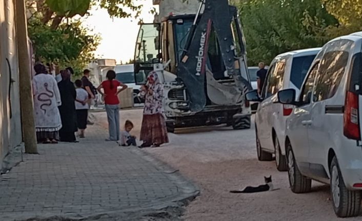 Kepçenin çarptığı 5 yaşındaki çocuk hayatını kaybetti