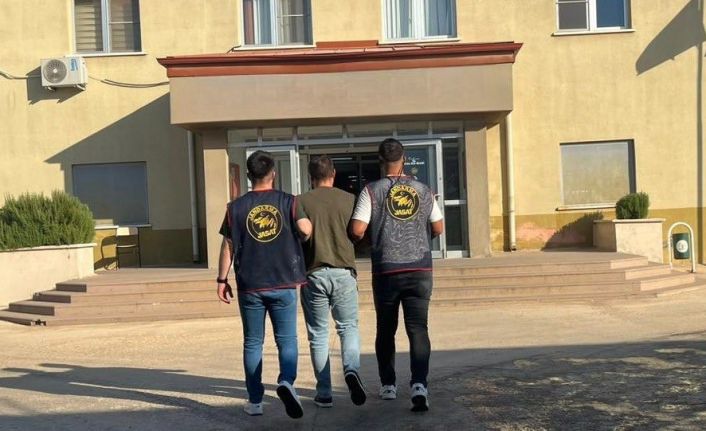 Kesinleşmiş 25 yıl cezayla aranan şahıs yakalandı