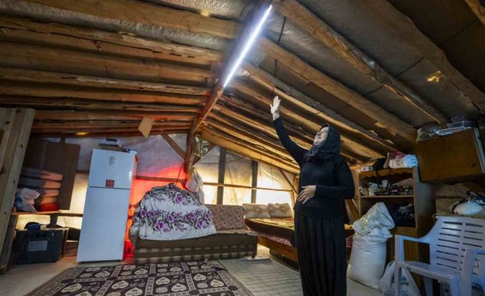 Kıl çadırlar güneşle aydınlandı, üreticinin yüzü güldü