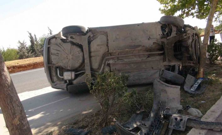 Kilis’te iki otomobil çarpıştı: 2 yaralı