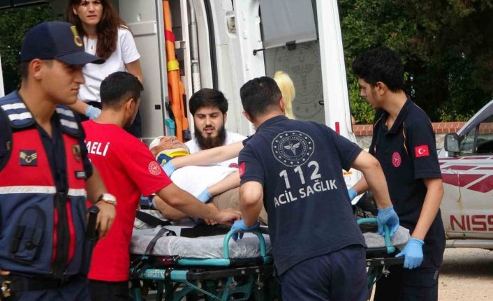 Kocaeli’de otomobiller çarpıştı: 2’si çocuk 8 yaralı